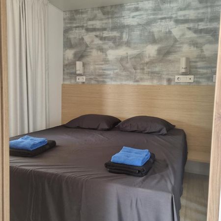 Charmant Et Spacieux Mobil Home Rocbaron Esterno foto